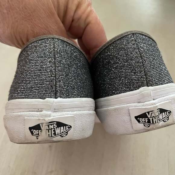 Vans, Girls Silver gray glitter Sneakers Sz 3 Brand new condition - Picture 2 of 7